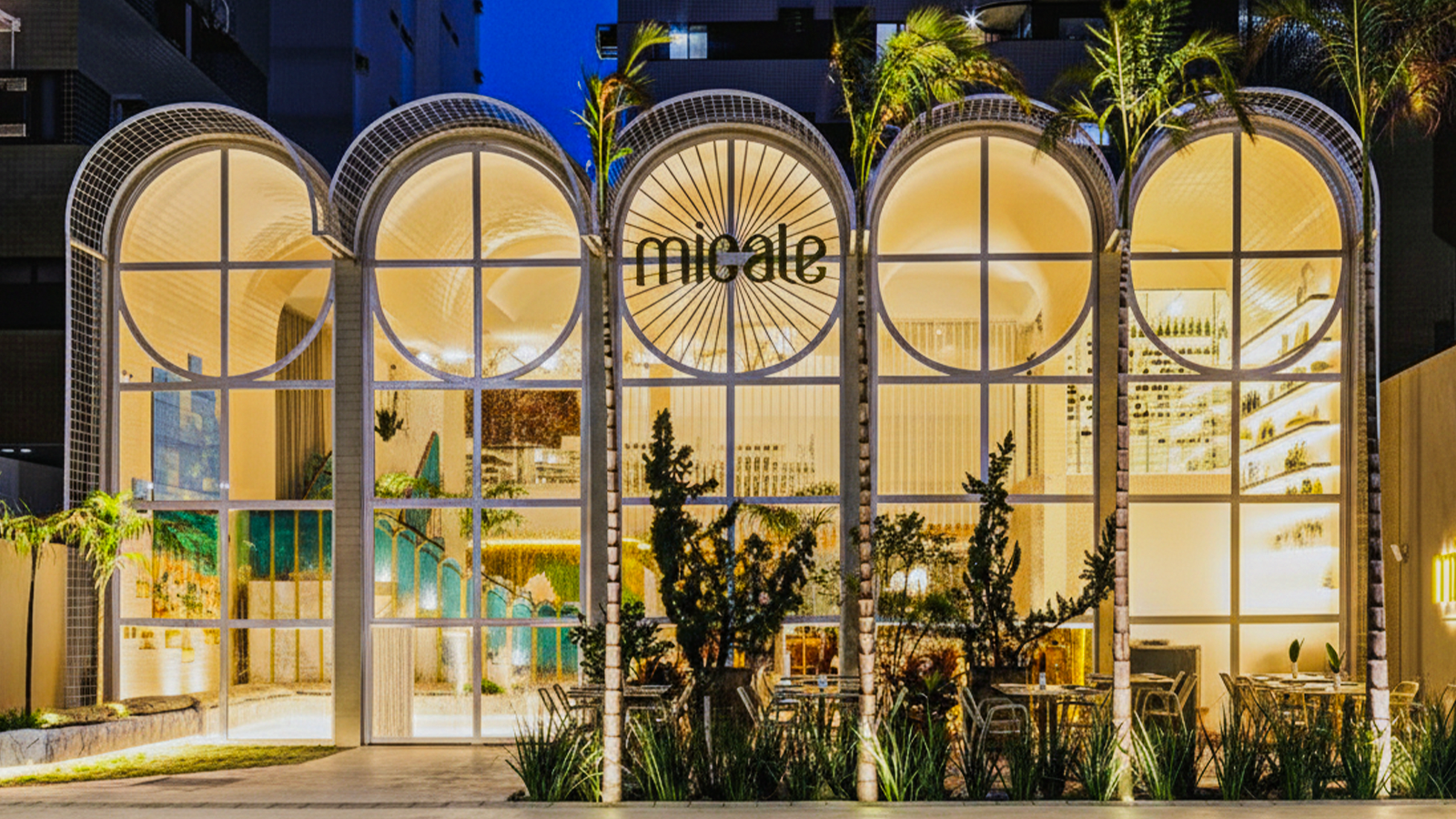 Guia Gastronômico: Onde Comer Perto dos Imóveis de Temporada em Maceió